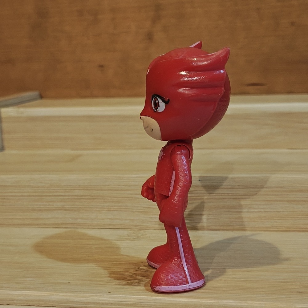PJ Masks Owlette Figure Red‎ PVC Topper Toy - Picture 2 of 8